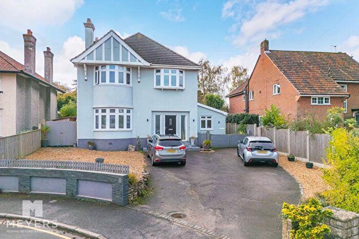 6 Bedroom Detached House For Sale In Harewood Place, Boscombe East, BH7