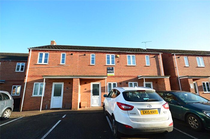 2 Bedroom Town House To Rent In Viking Court, Bracebridge Heath, Lincoln, LN4
