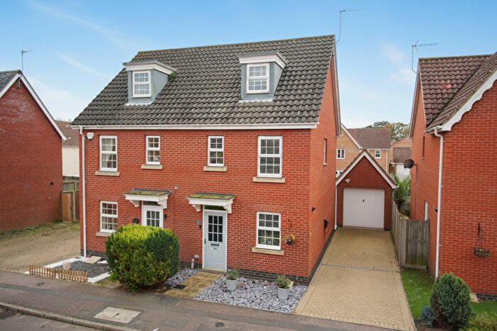 3 Bedroom Town House For Sale In Monarch Way, Carlton Colville, Lowestoft, NR33