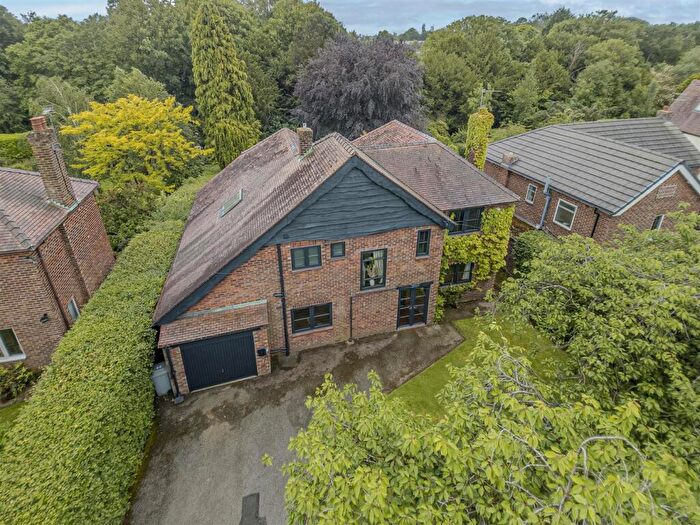 5 Bedroom Detached House For Sale In Marlborough Drive, Macclesfield, Cheshire, SK10