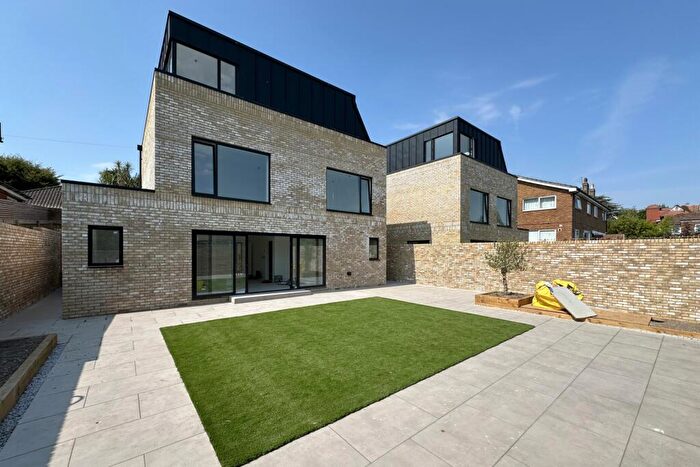 4 Bedroom Detached House For Sale In Knoll Place, Walmer, CT14