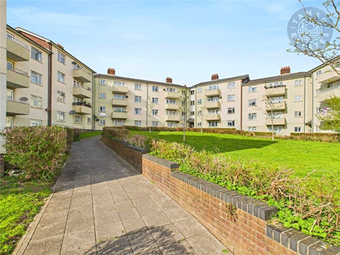 2 Bedroom Apartment For Sale In King Street, Plymouth, Devon, PL1