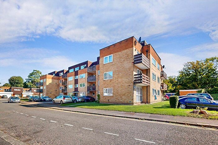 1 Bedroom Flat To Rent In September Way, Stanmore, HA7