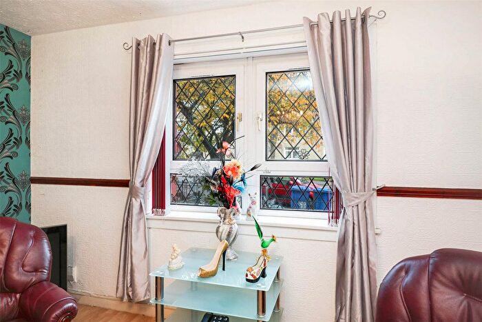 1 Bedroom Flat For Sale In Main Street, Rutherglen, Glasgow, South Lanarkshire, G73