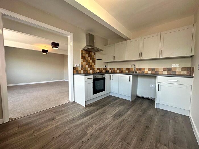 2 Bedroom Flat To Rent In Main Street, Garforth, Leeds, West Yorkshire, LS25