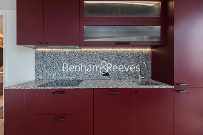 2 Bedroom Apartment To Rent In Legacy Building, Nine Elms, SW11