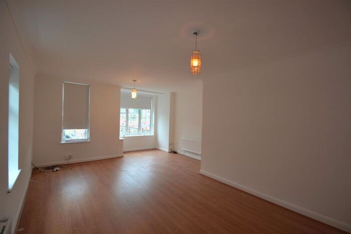 3 Bedroom Semi-Detached House To Rent In Elm Park, Stanmore, HA7