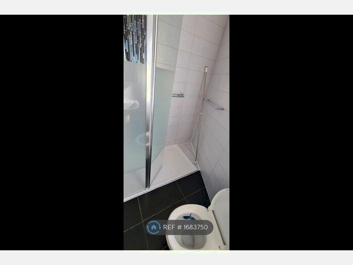 2 Bedroom Terraced House To Rent In Holland Street, Bolton, BL1