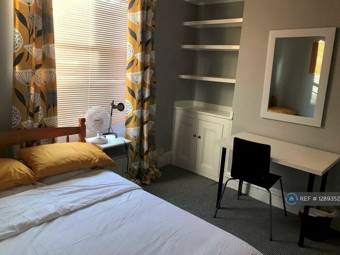 4 Bedroom Terraced House To Rent In Dover Street, Canterbury, CT1