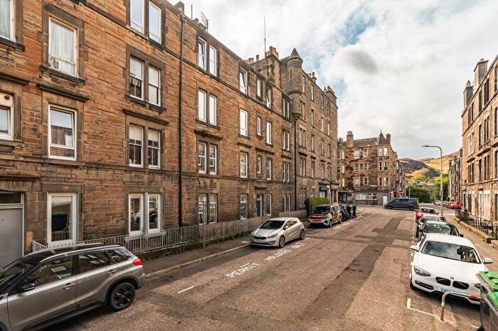 1 Bedroom Flat To Rent In Dalgety Avenue, Edinburgh, EH7