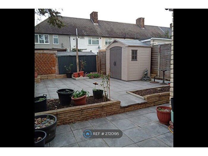 3 Bedroom Terraced House To Rent In Harrold Road, Dagenham, RM8