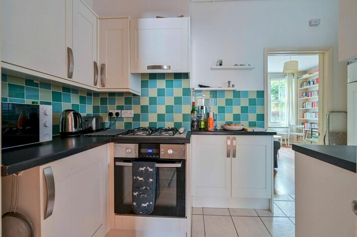 2 Bedroom Flat To Rent In Bath Terrace, Borough, London, SE1