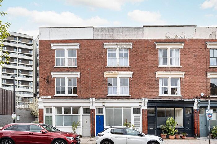 2 Bedroom Flat To Rent In Teesdale Street, Shoreditch, London, E2