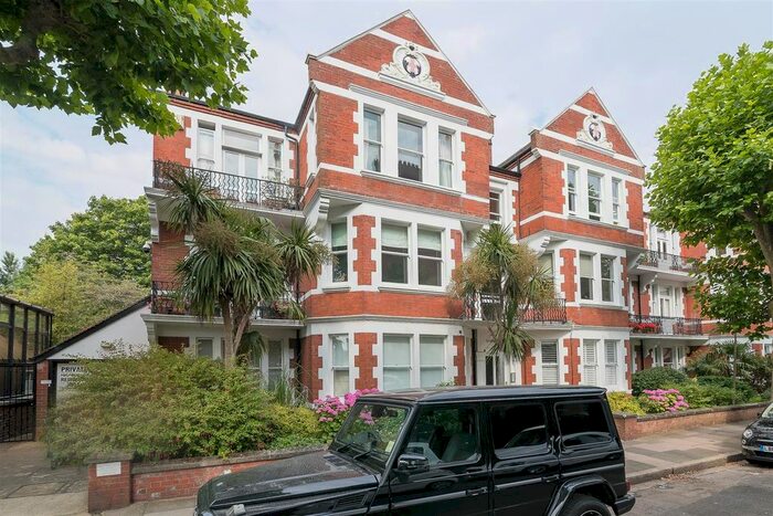 3 Bedroom Flat To Rent In Riverview Gardens, Barnes, SW13