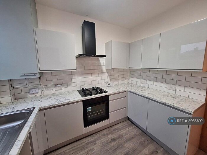 2 Bedroom Terraced House To Rent In Minerva St, Nottingham, NG6