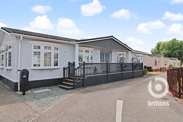 3 Bedroom Park Home For Sale In One Of A Kind Ft Modern Park Home On East View Park, West Winch, PE33