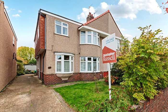5 Bedroom Semi-Detached House For Sale In Abbey Hill Road, Sidcup, DA15