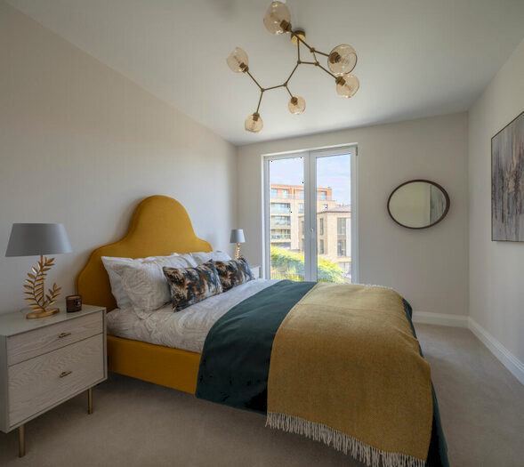 2 Bedroom Flat For Sale In Inglis Way, Mill Hill, NW7