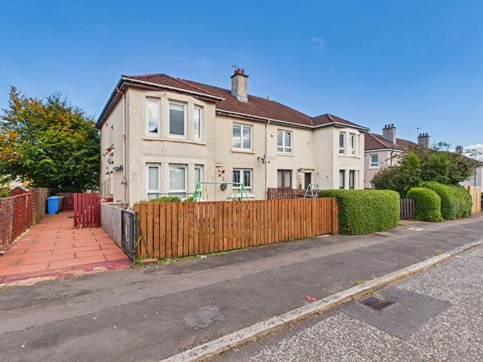 3 Bedroom Flat For Sale In Cloberhill Road, Knightswood, Glasgow, G13