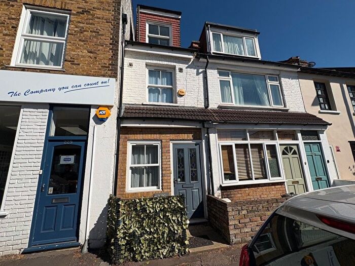 2 Bedroom Terraced House For Sale In Sandycombe Road, Kew, Richmond, Surrey, TW9