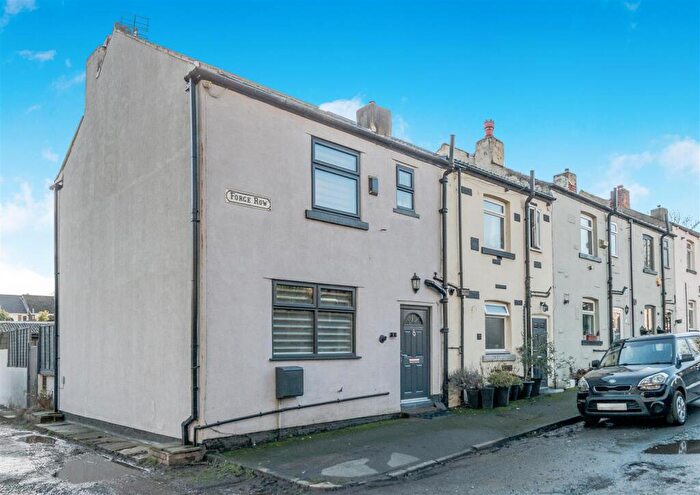 2 Bedroom Cottage For Sale In Forge Row, New Farnley, Leeds, LS12