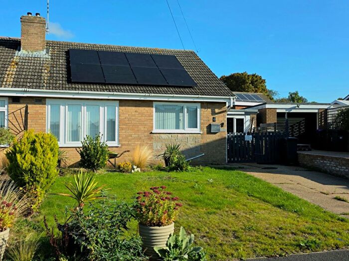 2 Bedroom Semi Detached Bungalow For Sale In St. Peters Close, Burgh Le Marsh, Skegness, Lincolnshire, PE24