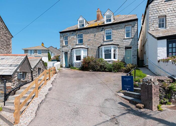 4 Bedroom Semi-Detached House For Sale In Edgehill, PL29