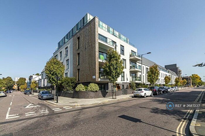 2 Bedroom Flat To Rent In Dalston, London, E8