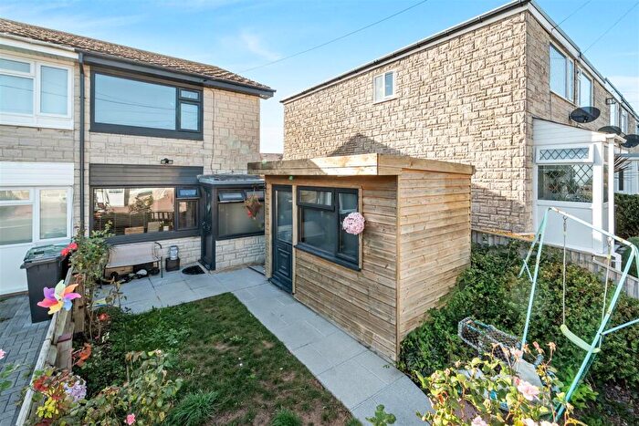 2 Bedroom End Of Terrace House For Sale In Haylands, Portland., DT5
