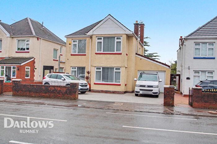 4 Bedroom Detached House For Sale In Llanrumney Avenue, Cardiff, CF3