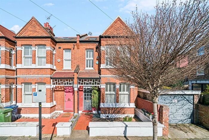 4 Bedroom End Of Terrace House For Sale In Blandford Road, London, W4