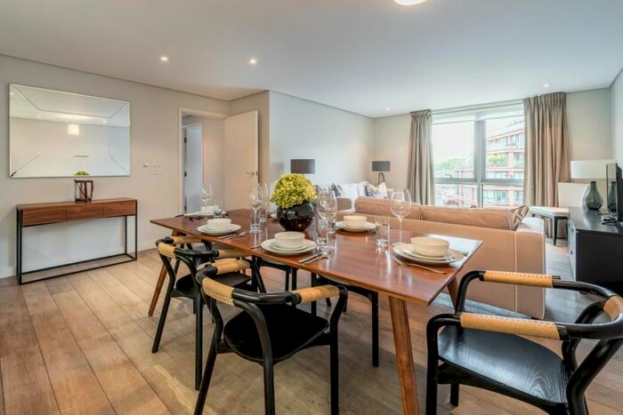3 Bedroom Flat To Rent In Merchant Square, Paddington, London, W2