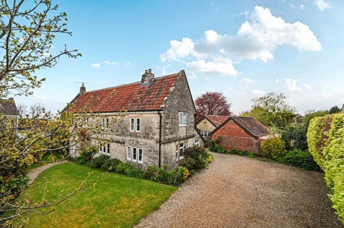 4 Bedroom Detached House For Sale In Marksbury, Bath, BA2