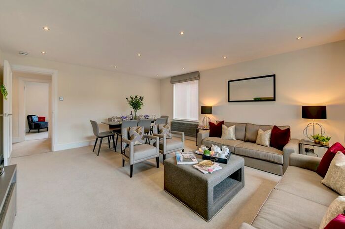 3 Bedroom Flat To Rent In Tarnbrook Court, Holbein Place, London, SW1W