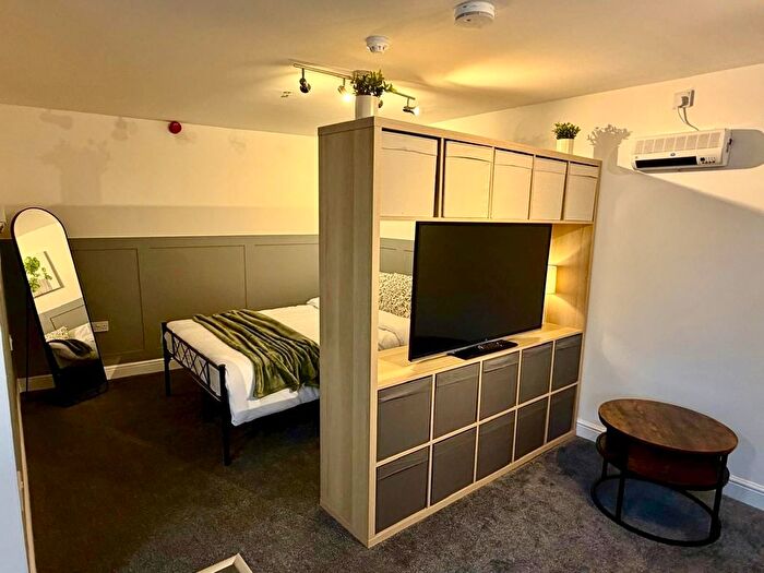 Studio To Rent In Lower High Street, Wednesbury, WS10