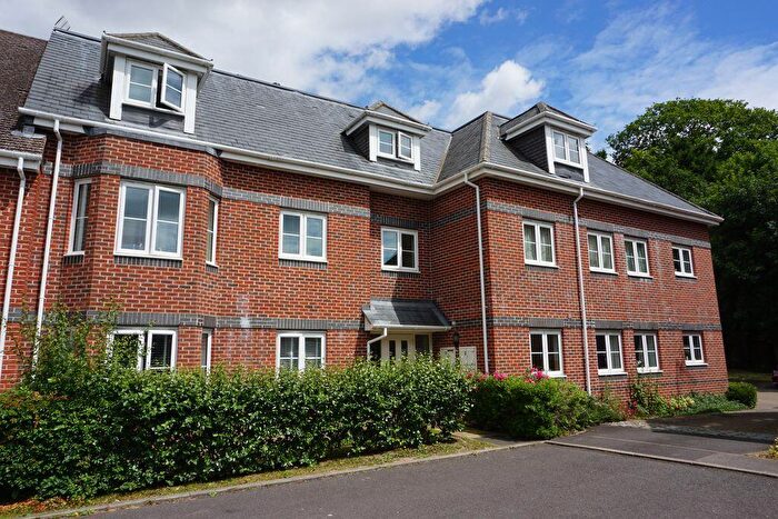 1 Bedroom Apartment For Sale In Sandstone Grove, Thatcham, RG18