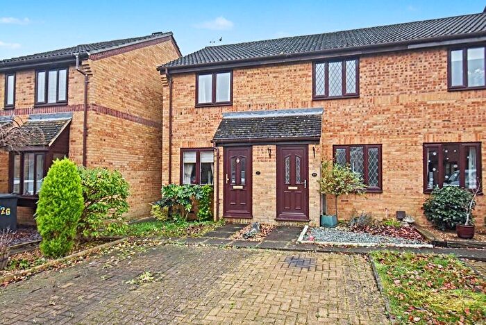 2 Bedroom Terraced House For Sale In Meadowland, Chineham, RG24