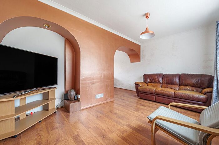 3 Bedroom Terraced House For Sale In Landseer Walk, Abingdon, Oxfordshire, OX14