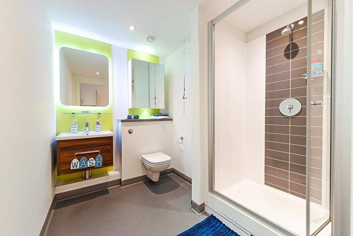 Studio To Rent In Blandford Square, Newcastle Upon Tyne, NE1