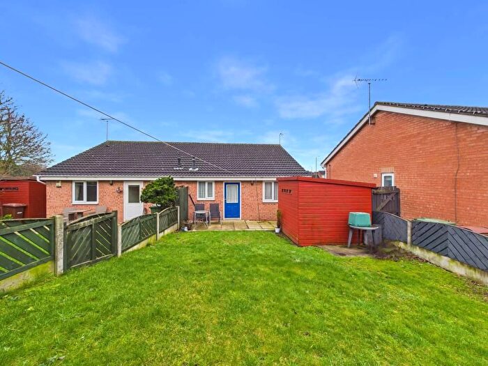2 Bedroom Semi Detached Bungalow For Sale In Lakeside Meadows, Pontefract, WF8