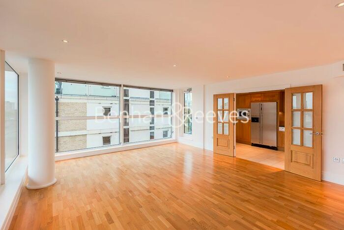 3 Bedroom Flat To Rent In The Boulevard, Fulham, SW6