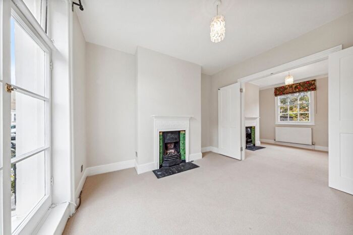 2 Bedroom Terraced House To Rent In St. Marys Gardens, London, SE11