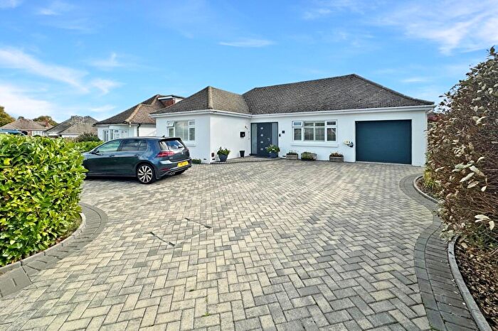 3 Bedroom Detached Bungalow For Sale In Ridgefield Gardens, Highcliffe, Dorset., BH23