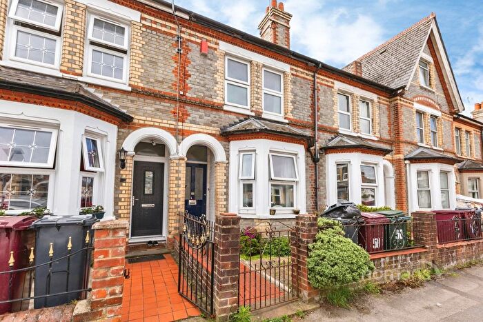 3 Bedroom Terraced House To Rent In Radstock Road, Reading, RG1