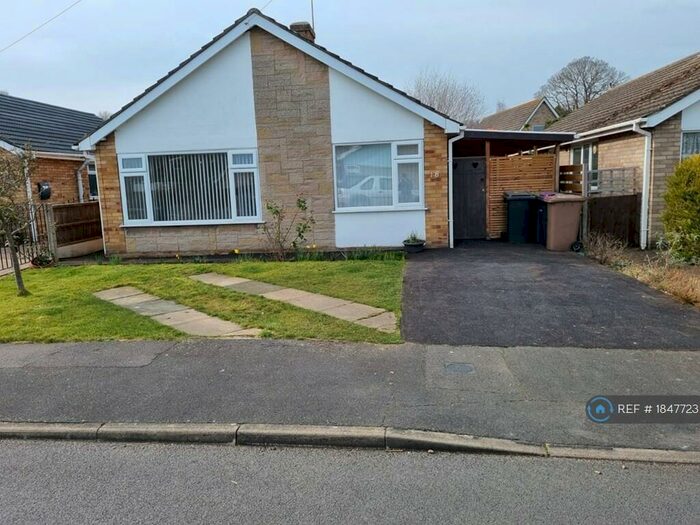 3 Bedroom Bungalow To Rent In Skipwith Crescent, Metheringham, Lincoln, LN4