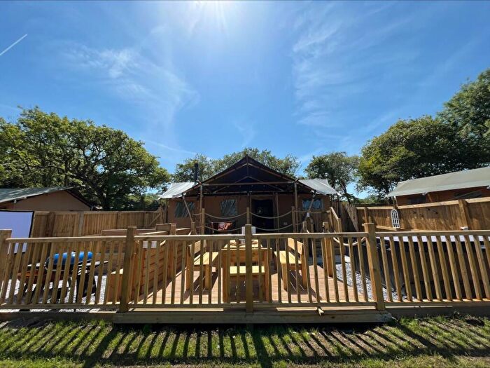 2 Bedroom Log Cabin For Sale In Lion King Unit Redberth Gardens, Redberth, Tenby, Dyfed, SA70