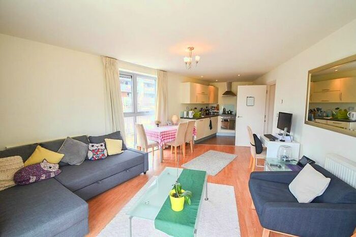 1 Bedroom Flat To Rent In Chadbourn Street, London, E14