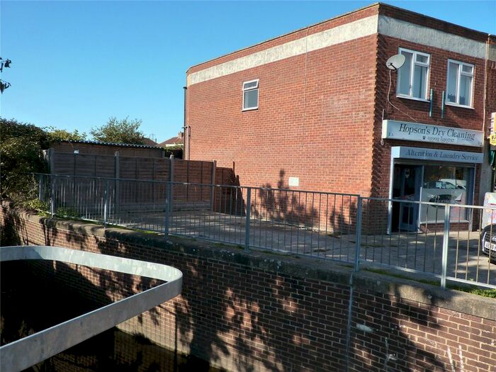 2 Bedroom Flat To Rent In Cheshunt Wash, Cheshunt, Waltham Cross, EN8