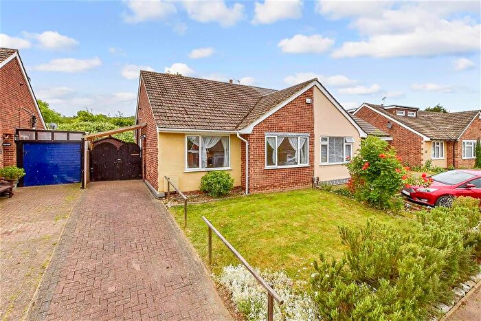 2 Bedroom Semi-Detached Bungalow For Sale In Cottenham Close, East Malling, Kent, ME19