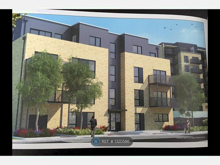 2 Bedroom Flat To Rent In Clarence Avenue, Ilford IG2